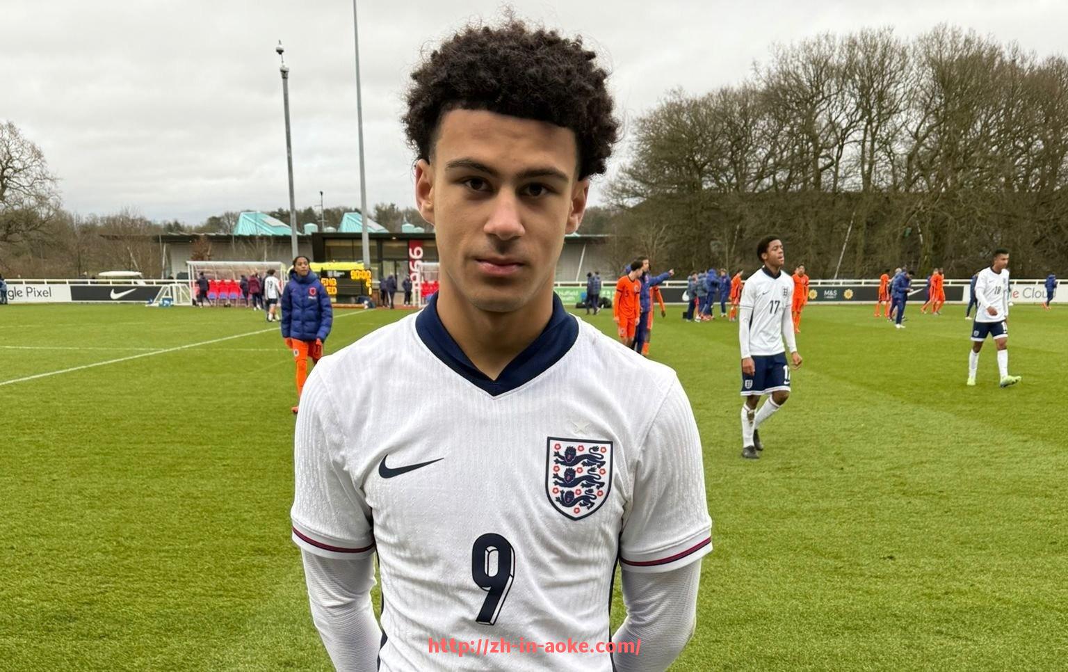 澳客足彩-世俱杯与本地小企业合作模式及共赢机制分析